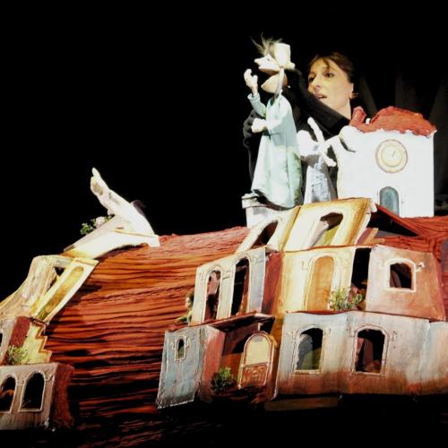 Un abito-storia che custodisce un mito, Ti vedo. La leggenda del basilisco