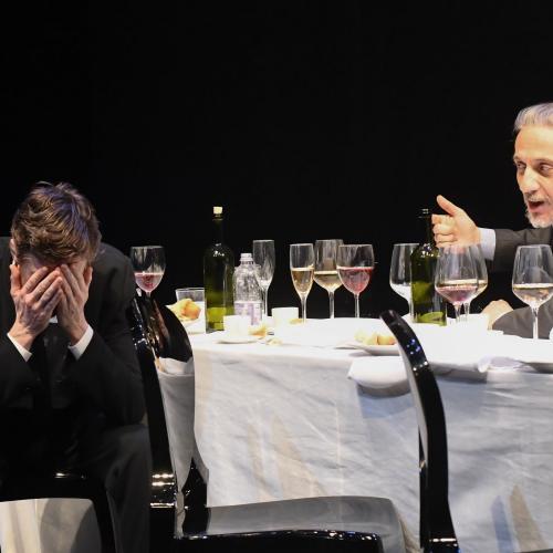 A Teatro Contatto 36, l&rsquo;ironica commedia La domanda della regina indaga la crisi economica globale del 2008