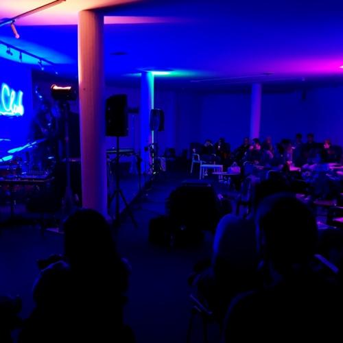 Il terzo concerto al Blu Jazz Club dell’ensemble Udine Jazz Collective è un omaggio a Joni Mitchell