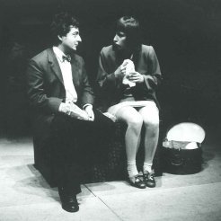 CONTATTO COMICO<br>Escamot